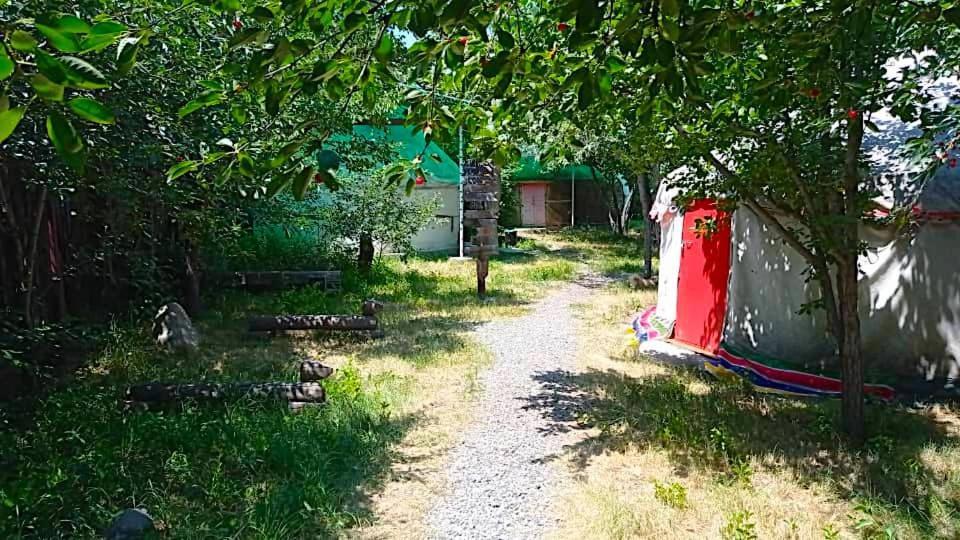 Arista Yurt Camp Ξενοδοχείο Karakol Εξωτερικό φωτογραφία